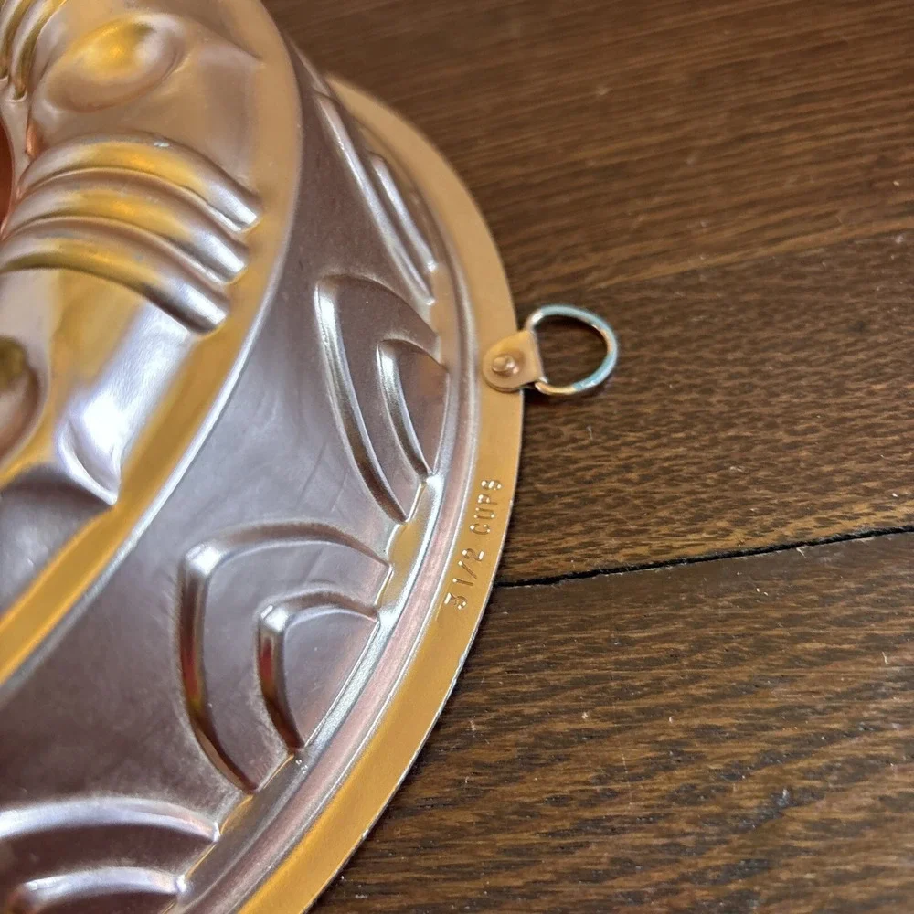 Copper Tone Jello Mold‎ 3 1/2 Cups Ice Ring Bundt Cake Wall Hanging